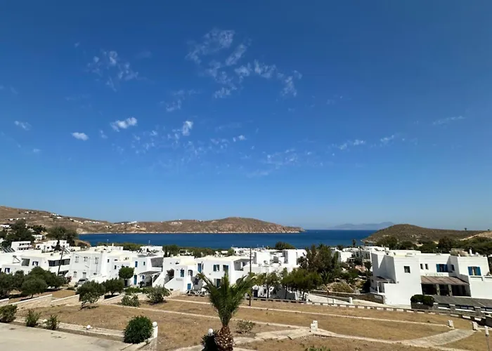 Danа̃e Sun&sea فندق *