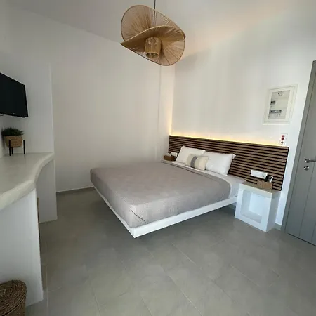 Danа̃e Sun&sea Livadi (Serifos)